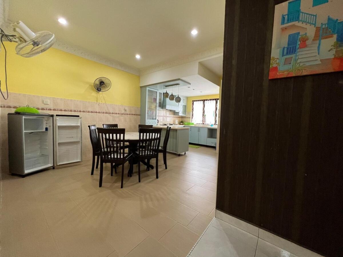 Rini Utama Homestay Skudai Exterior photo