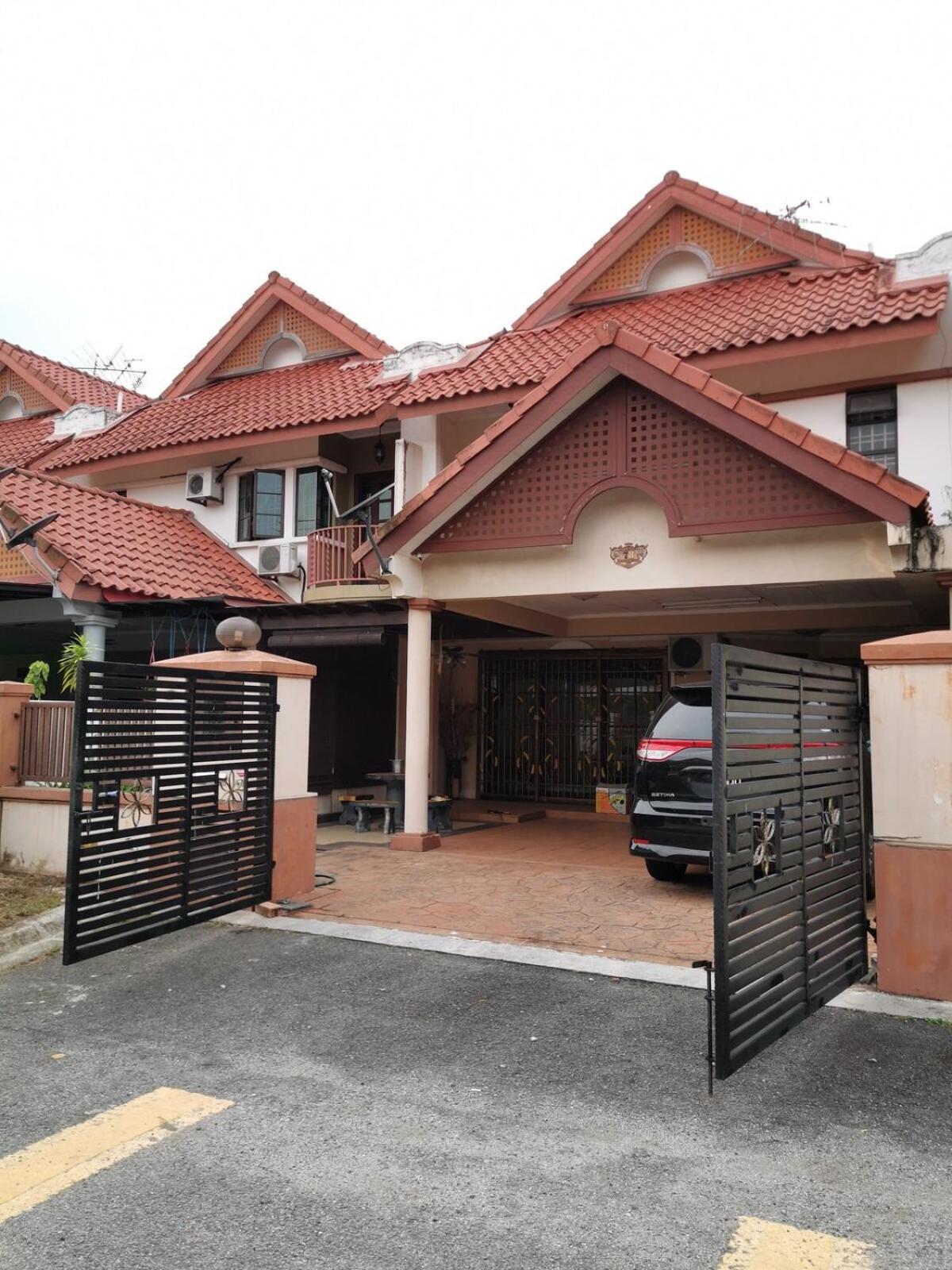 Rini Utama Homestay Skudai Exterior photo